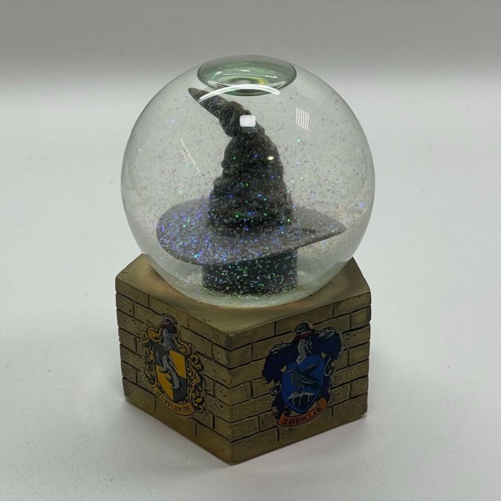 Harry Potter Snow Globe‎ HOGWARTS Sorting Hat